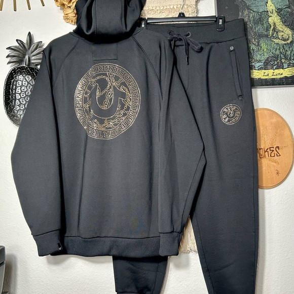 True Religion 2 Piece Black Sweatsuit Mens Size L-XL  Tracksuit Buddha Outfit - Picture 1 of 10